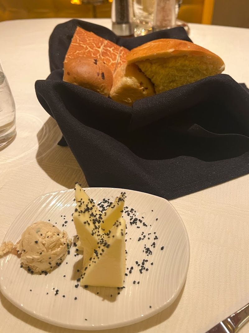 Garlic Bread So Good It Deserves Its Own Spotlight