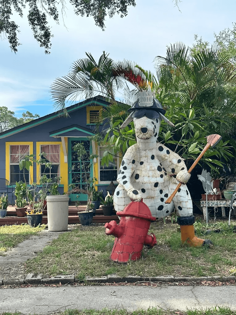 This Unique Florida Landmark Is as Strange as It Is Whimsical 14 An Inspiring Reminder That Beauty Lives Everywhere