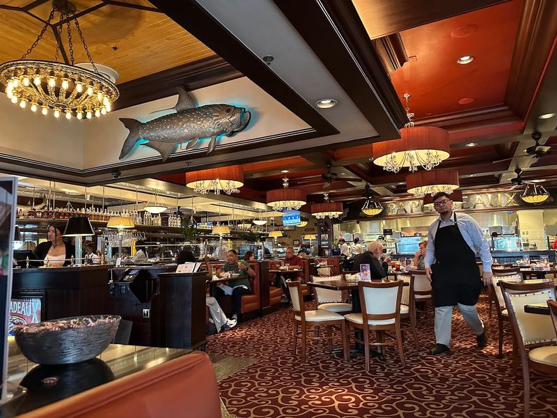 11 Texas Seafood Boil Spots That Always Feel Like A Party 12 Pappadeaux Seafood Kitchen - Houston, Texas