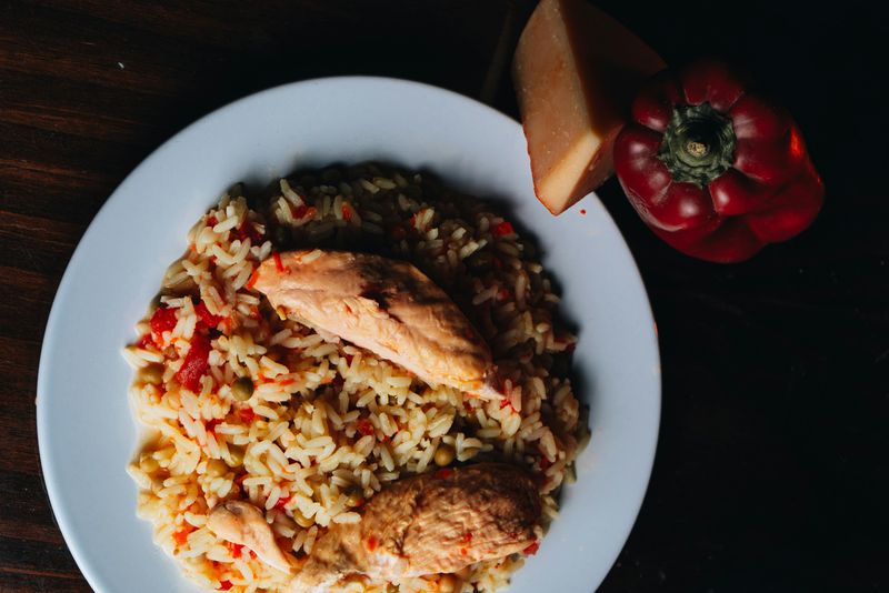 22 Meals That Younger Generations Avoid - Until Someone Makes Them the Right Way 16 Chicken rice bake