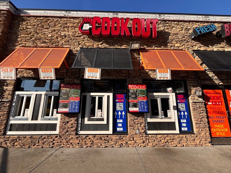 10 Tennessee Late-Night Eats Locals Rely On After 10 PM 5 Cook Out - Knoxville, Tennessee