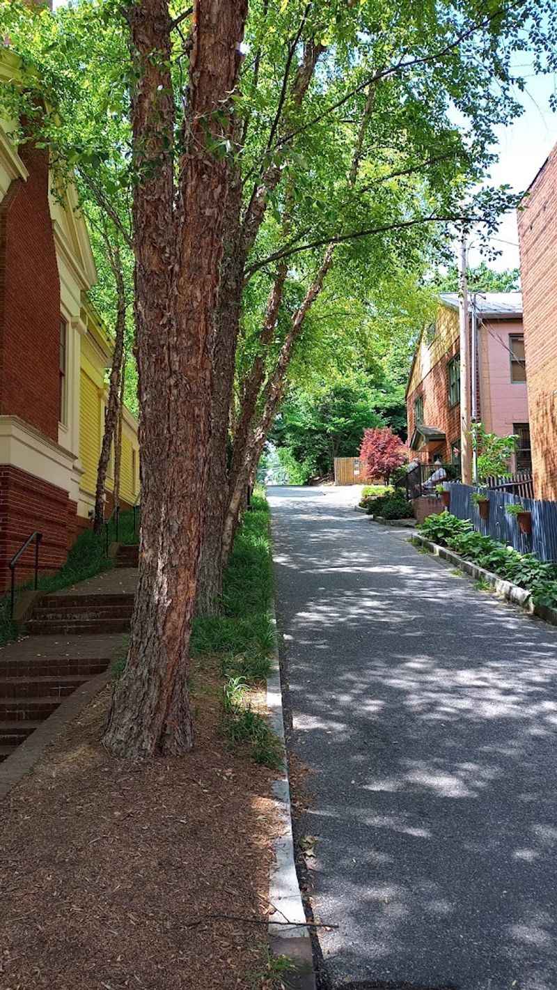 A Safe, Low-Crime Environment for Peace of Mind