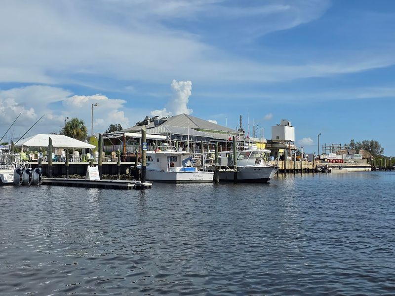 Rusty Bellies Waterfront Grill - Tarpon Springs, Florida