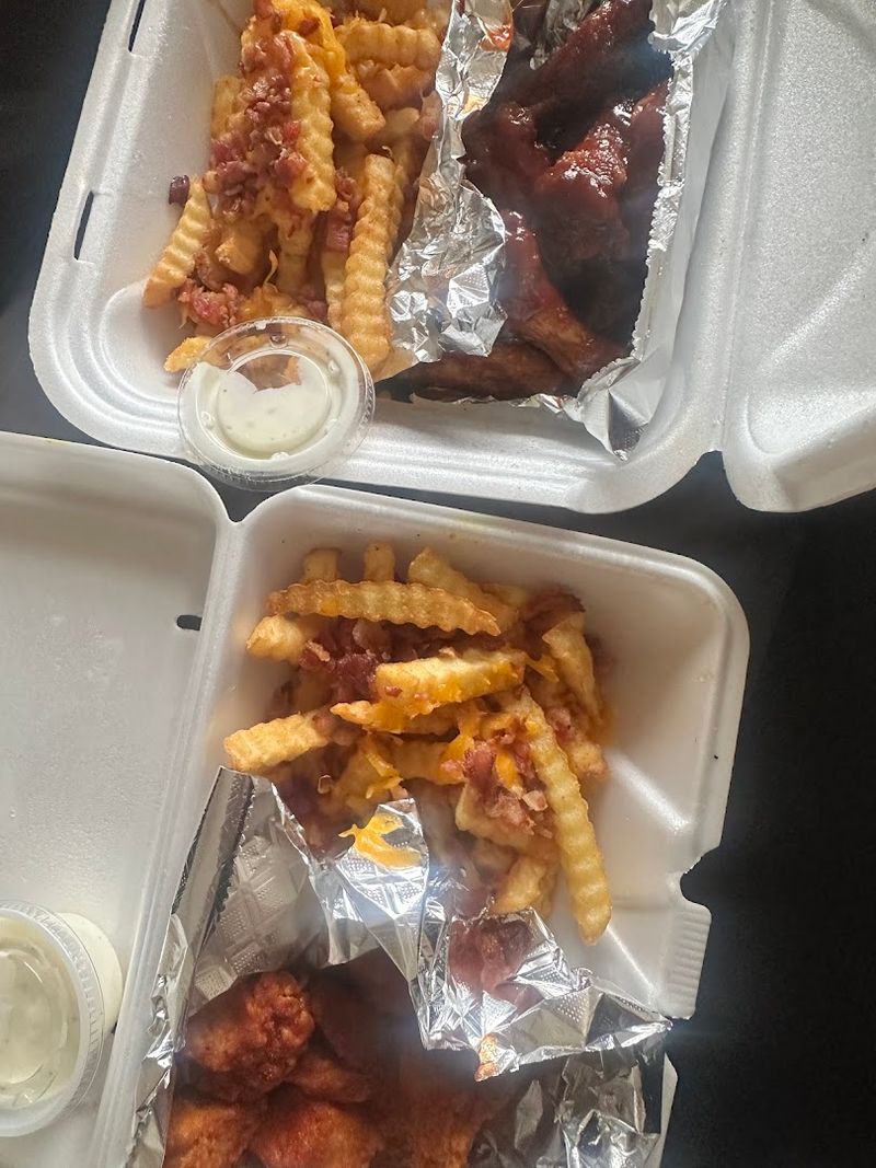 The Best Places for Chicken Wings in Every U.S. State 25 Fairley's Wings & More - Hattiesburg, Mississippi