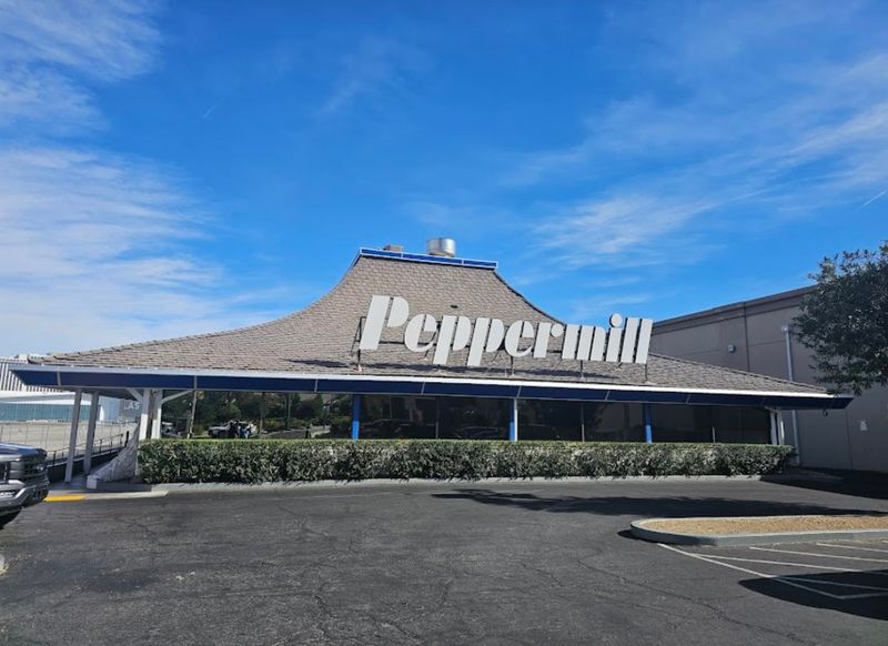 Peppermill Restaurant and Fireside Lounge - Las Vegas, Nevada