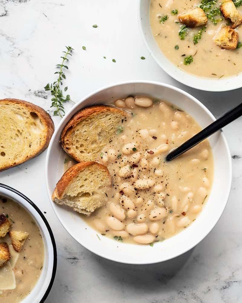 Bean soup and bread