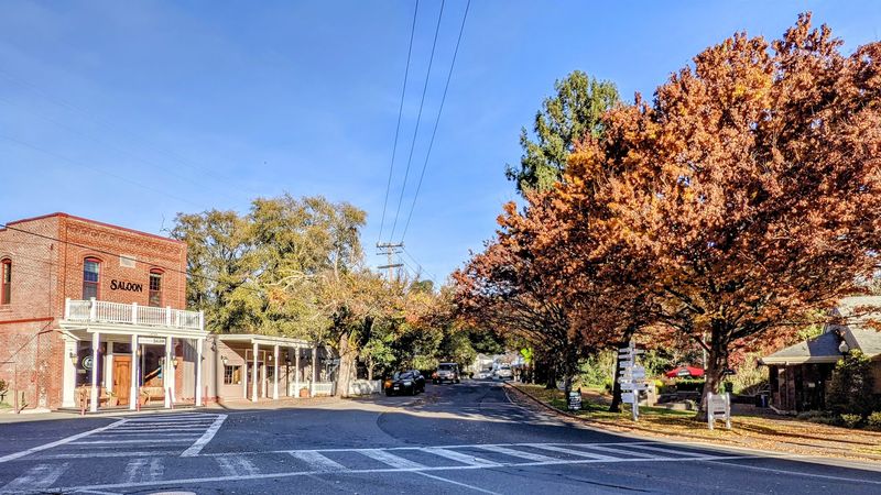 This quiet California wine country spot feels like a secret people are struggling not to share 14 Why Locals Hope You Find It — But Not Too Many of You