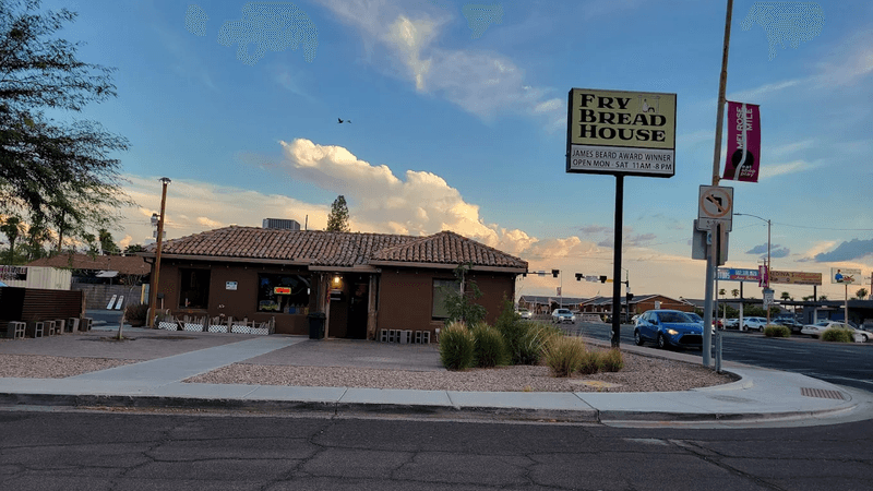 This Unpretentious Arizona Café Is Famous for Its Legendary Fry Bread 13 Hours, Location, and Tips for Your Visit