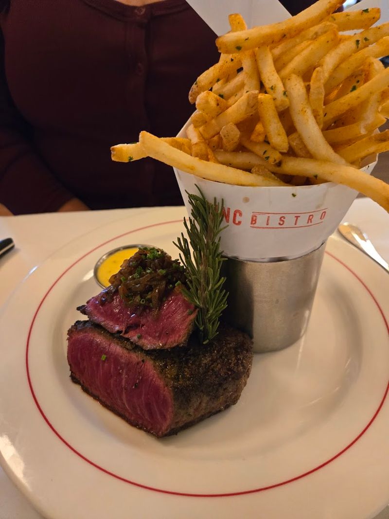 Steak Frites Worth Every Single Bite
