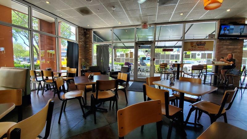 A Relaxed Atmosphere Perfect for Any Occasion