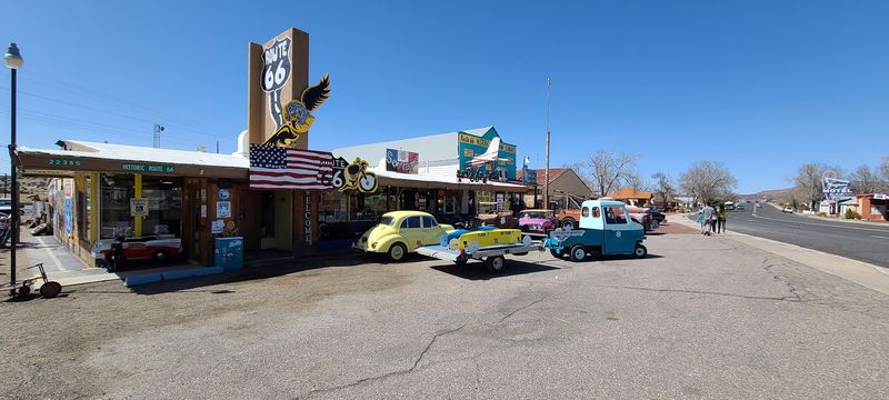 Quirky Roadside Attractions That Spark Joy