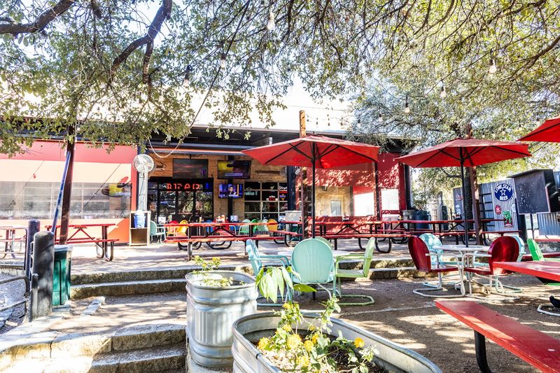 Doc's Backyard Grill - Sunset Valley, Texas