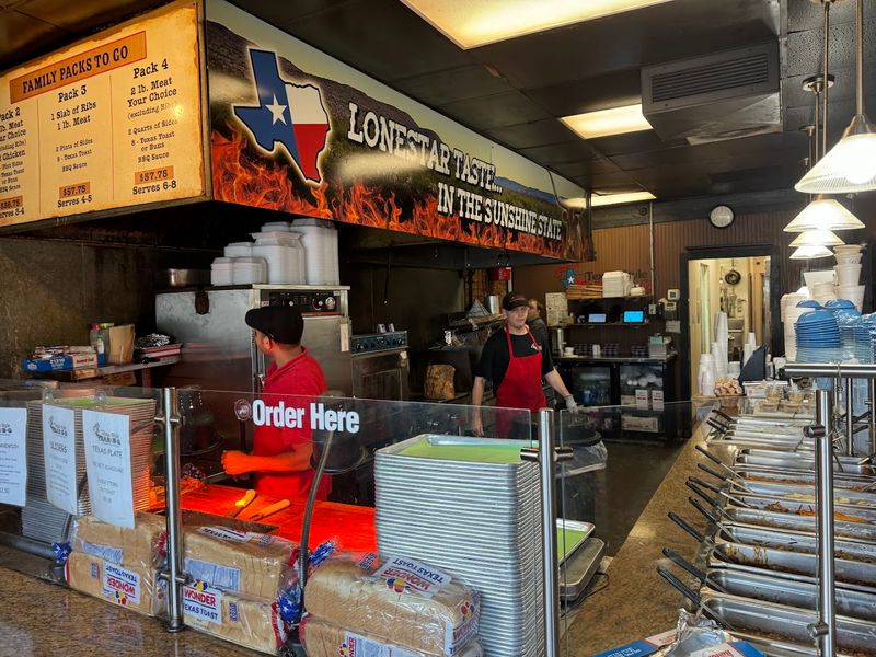 Cecil's Texas Style Bar-B-Q - Orlando, Florida