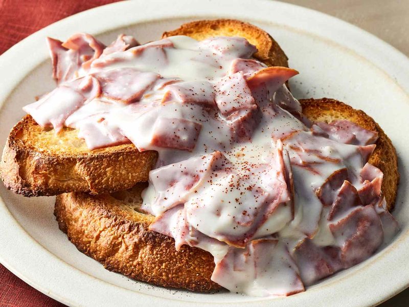 Chipped beef on toast