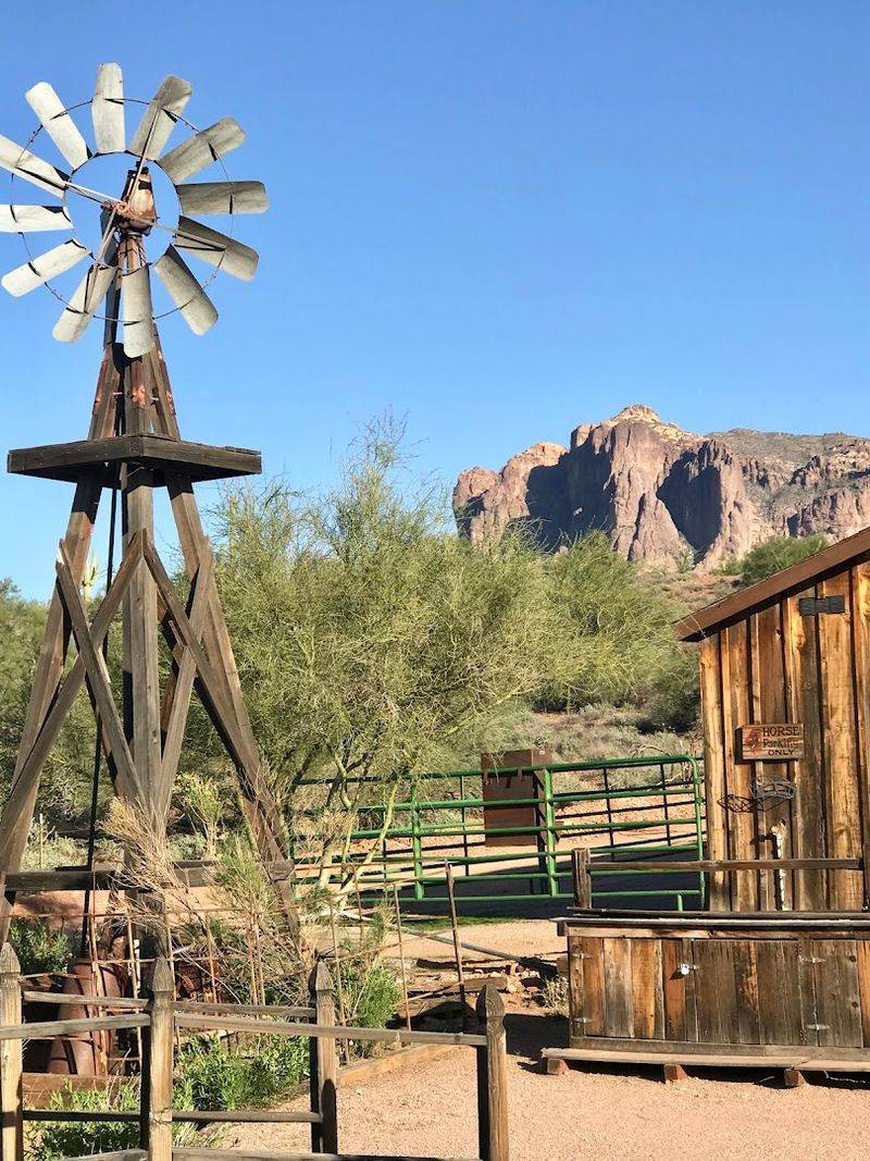 Apache Junction, Arizona