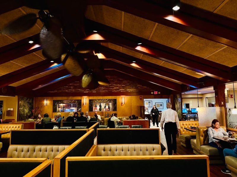 This Small-Town Florida Restaurant Is Known for Its Incredible Steaks 6 The Retro 1950s Atmosphere You Will Love