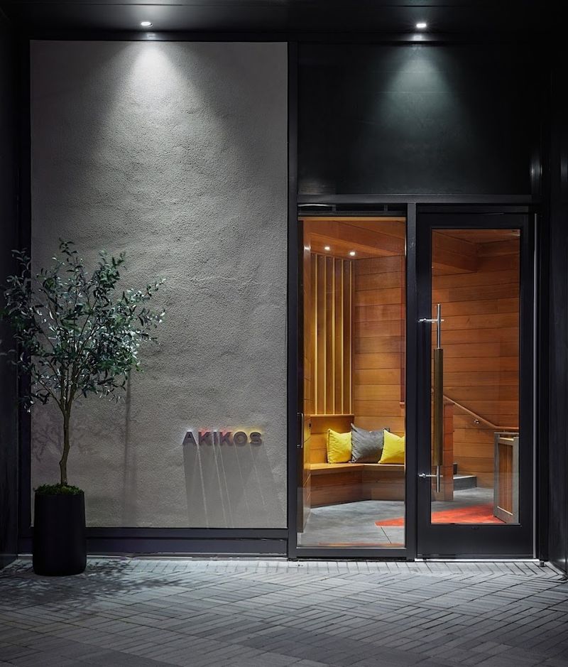 13 California Sushi Spots Where Regulars Always Sit At The Bar 10 AKIKOS - San Francisco, California