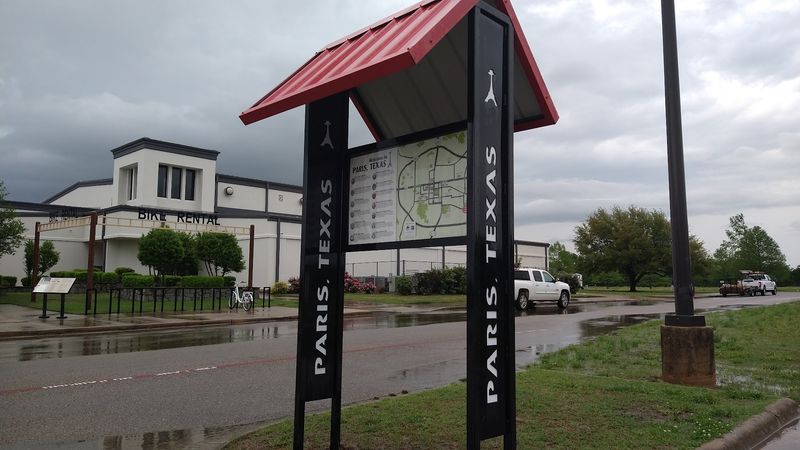 10 Texas retirement towns where low-key living still wins 10 Paris - Paris, Texas