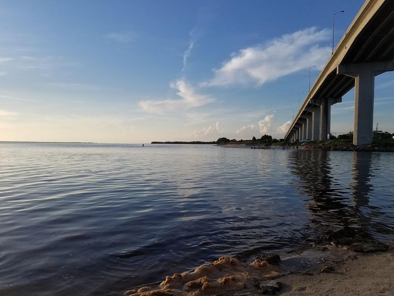 This Florida beach town has the kind of charm people wish the rest of the country still had 6 Apalachicola Bay: A Waterfront That Invites You to Stay