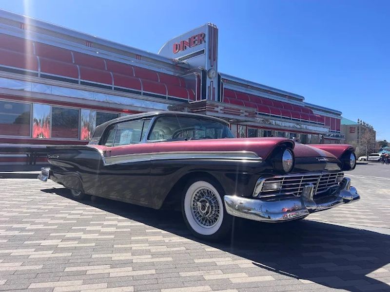 Sunliner Diner - Pigeon Forge, Tennessee