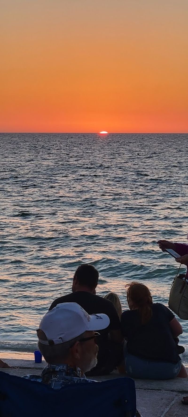 The Florida spot locals love when they want a break from crowds, traffic, and noise 8 Seafood Dining: Fresh, Local, and Totally Unpretentious