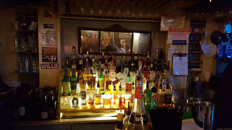 Drinks and the Per-Person Minimum Explained