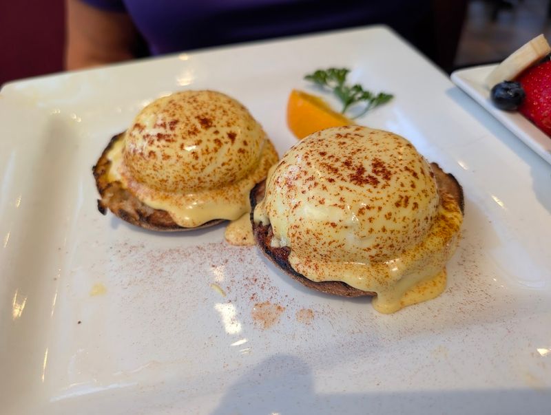 This Florida café is small, simple, and somehow always completely full 8 Servers Who Actually Make Your Day Better