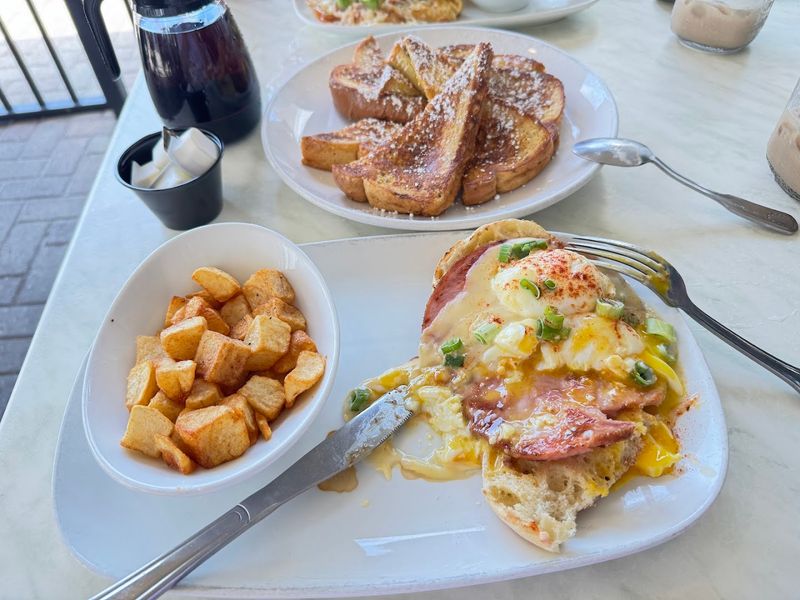 Salmon Benedict That Turns Visitors Into Regulars