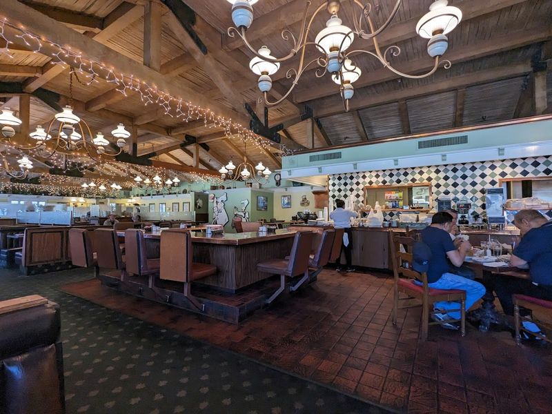 Stepping Back in Time: The Nostalgic Atmosphere