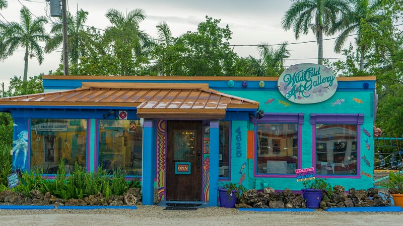 Colorful Art Scene That Surprises Everyone