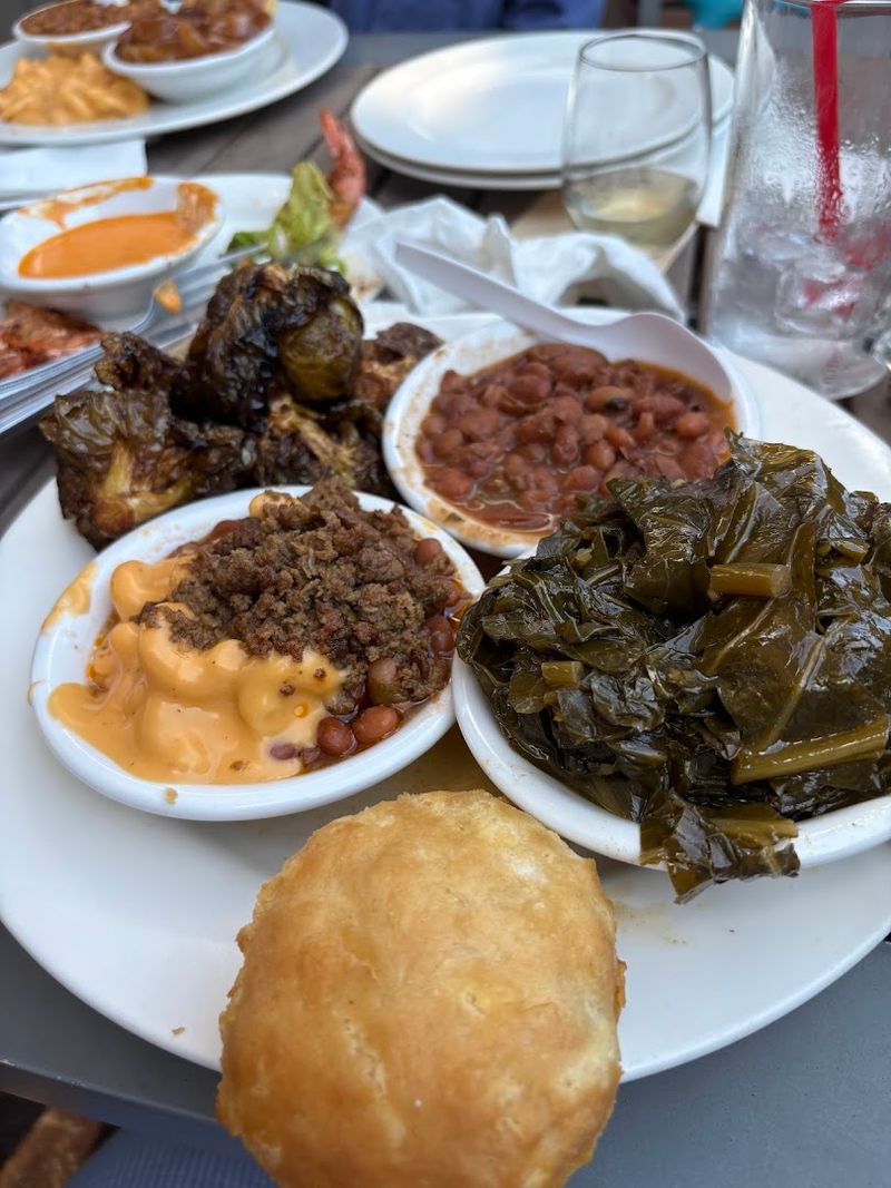 9 Tennessee Small-Town Diners That Still Feel Like A Time Capsule 10 Emma's Southern Kitchen - Knoxville, Tennessee