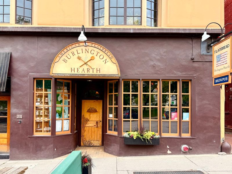 American Flatbread Burlington & Mothership Brewery - Burlington, Vermont