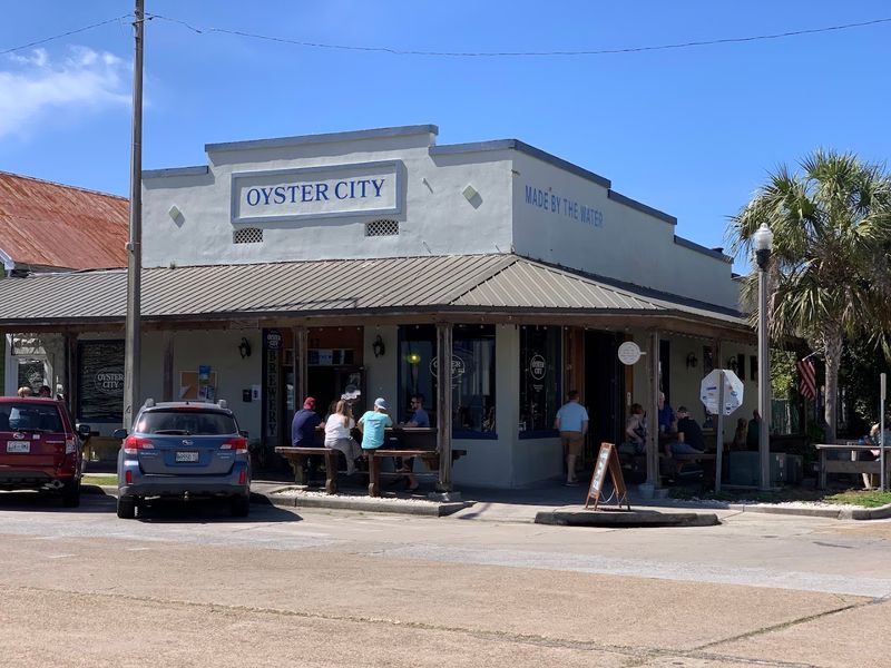 Oyster City Brewing Company Apalachicola - Apalachicola, Florida