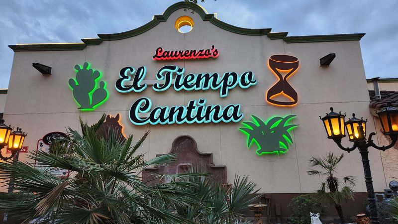 El Tiempo Cantina - Houston, Texas