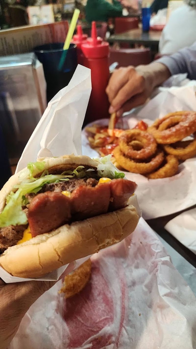 Burgers So Good They Bring People Back After 15 Years