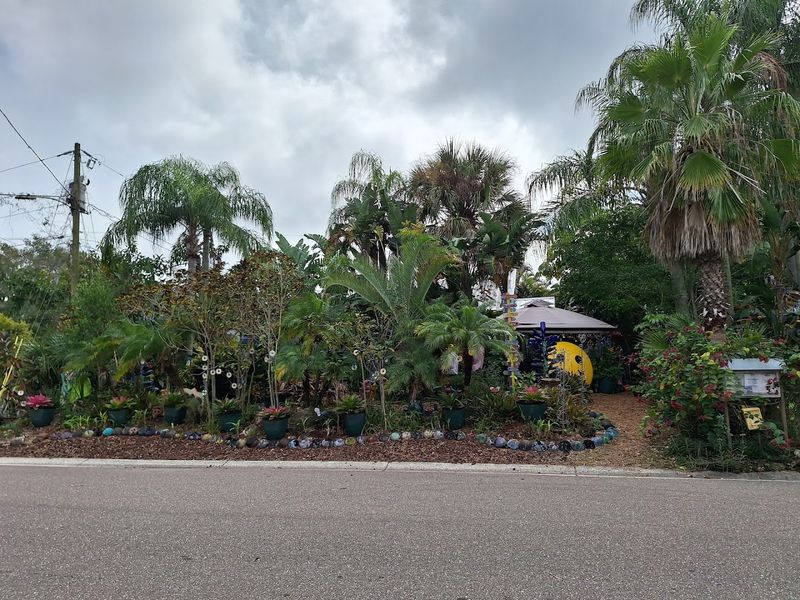 This Wonderfully Bizarre Spot in Florida Is a Kaleidoscope of Colors 8 Hidden in a Residential Neighborhood Like a Secret Treasure
