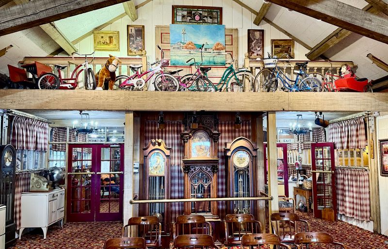 White Fence Farm Main Restaurant - Romeoville, Illinois