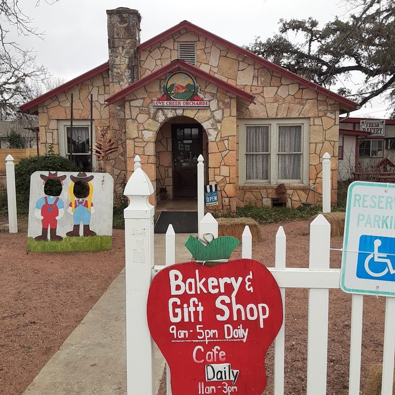 These Texas bakeries are turning out small-town pies locals still swear by in 2026 2 Love Creek Orchards/The Apple Store - Medina, Texas