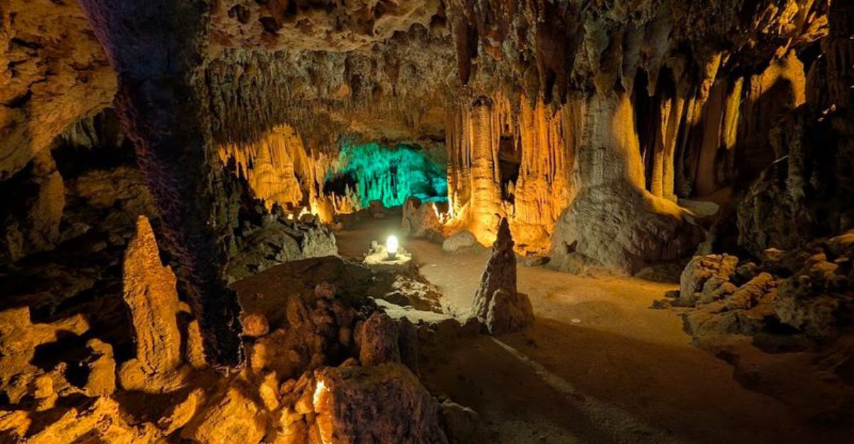 This Florida Cave Feels Like Carlsbad Caverns, But Without the Crowds