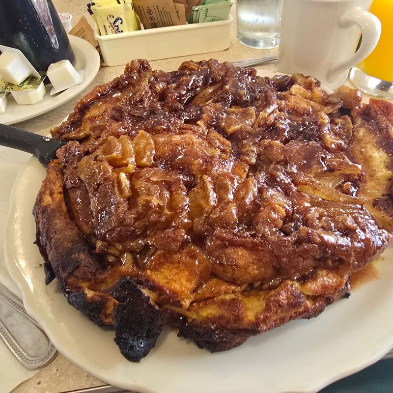 The Famous Oven-Baked Apple Pancake