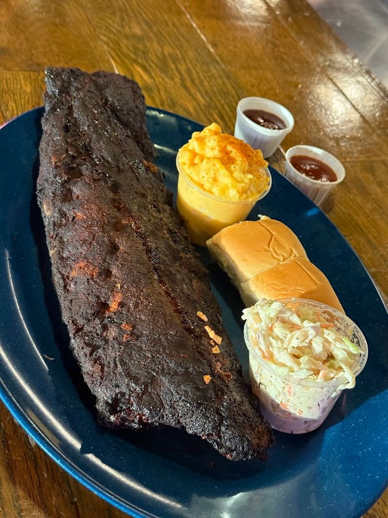 This Tennessee barbecue restaurant serves ribs so good people gladly drive across the state for them 2 The Legendary Dry-Rubbed Ribs