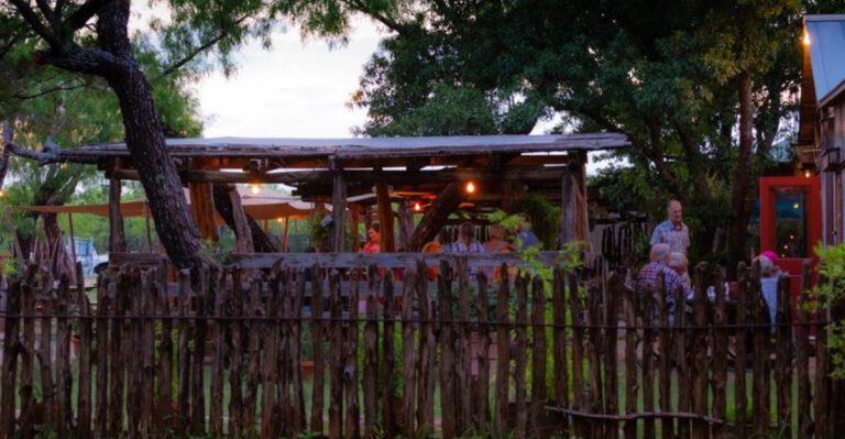 This old-school Texas steakhouse still feels like the kind of place legends are made in