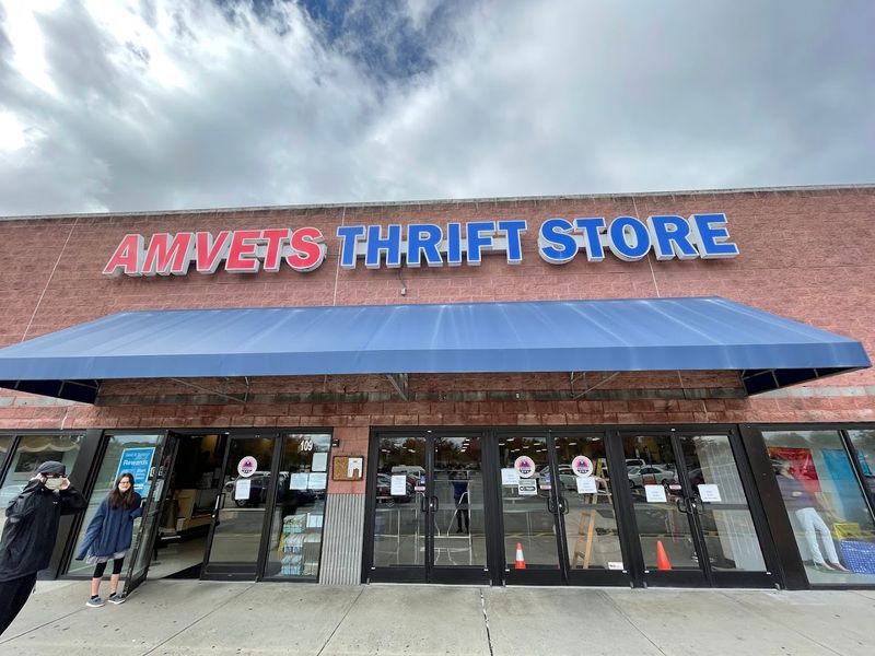 Amvets Thrift Stores - Knoxville, Tennessee