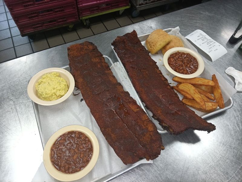 Leonard's Pit Barbecue - Cordova, Tennessee