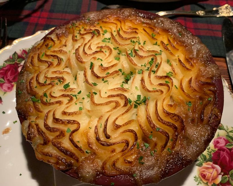 20 Old Recipes People Laugh At - Until They Taste a Good One 7 Shepherd’s pie