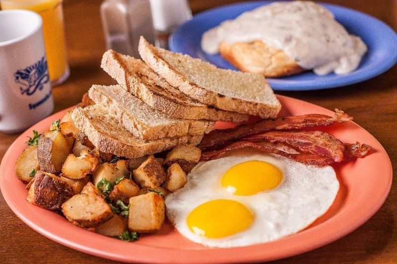 Squeeze In Breakfast & Lunch - Reno, Nevada