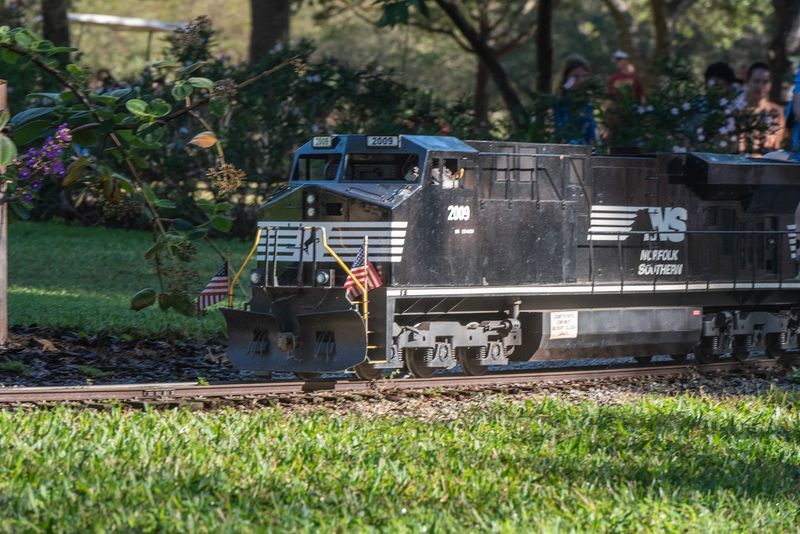 When Do the Trains Run? Mark Your Calendar