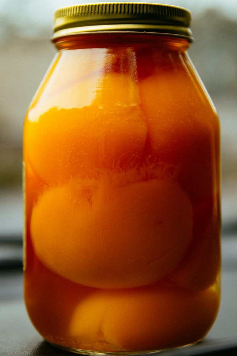 Canned peaches in syrup