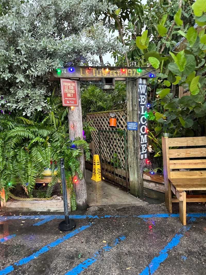 This Florida burger shack serves what locals swear is the best burger in the state 14 Planning Your Visit: Hours, Location, and What to Know