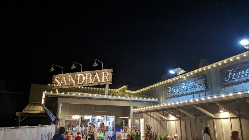 A Gift Shop and Ice Cream Shop Right on Site